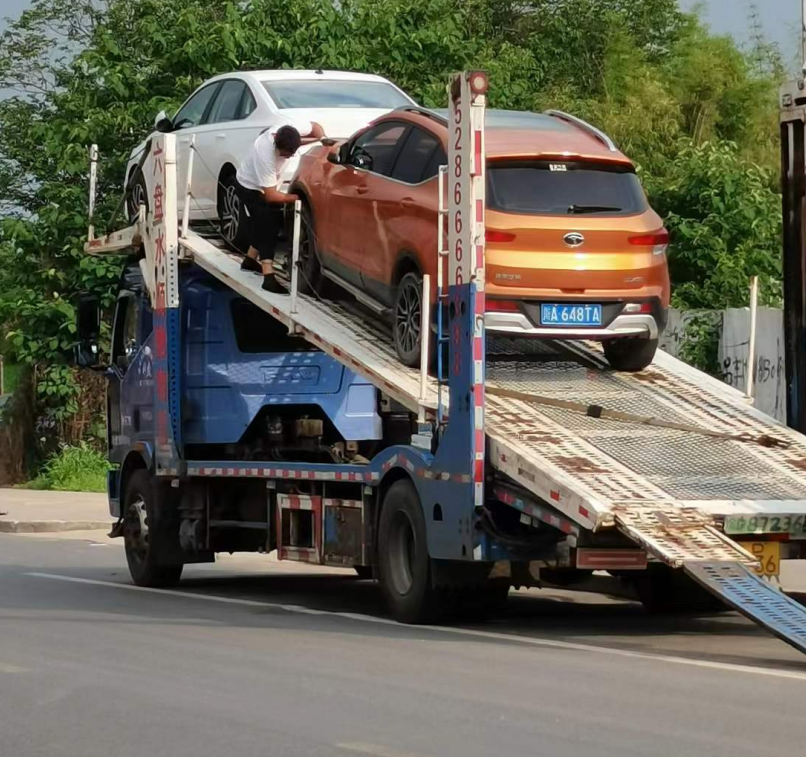 托运汽车1000公里要多少钱