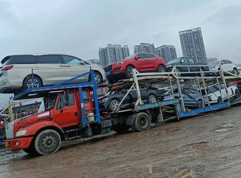 上海汽车托运到乌鲁木齐多少钱